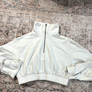 Belen White Cropped Zip Sweatshirt Size Medium.
